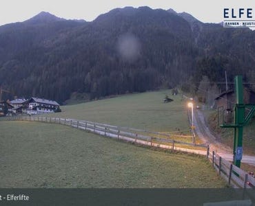 Stubai Glacier - Webcam Neustift - Dorf - Krössbach