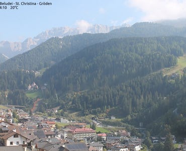 Val Gardena (Gröden) - Webcam Dorfhotel Beludei/Saslong-Piste