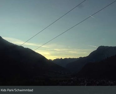 Hochoetz - Oetz - Webcam Kids Park/Schwimmbad 835
